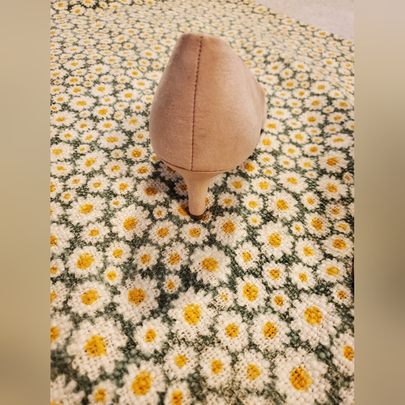 AlexFlex Comfort Kitten Heals (NWT) - Picture 4 of 5